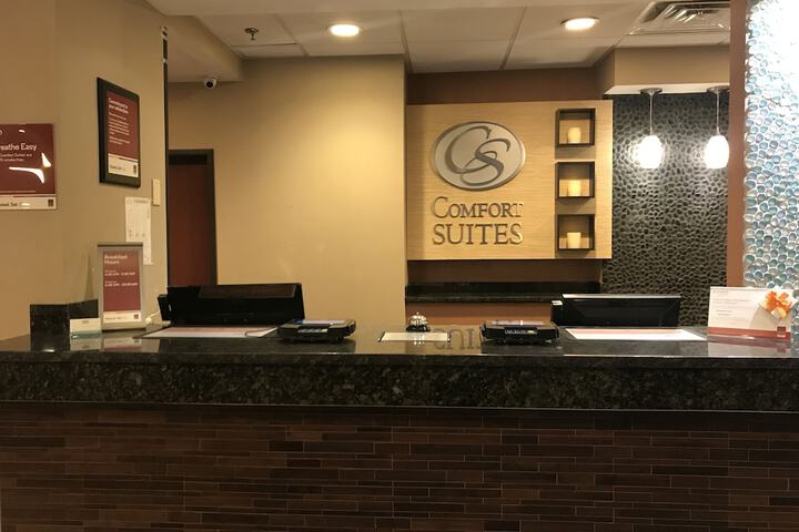Comfort Suites Monaca - thumb 1