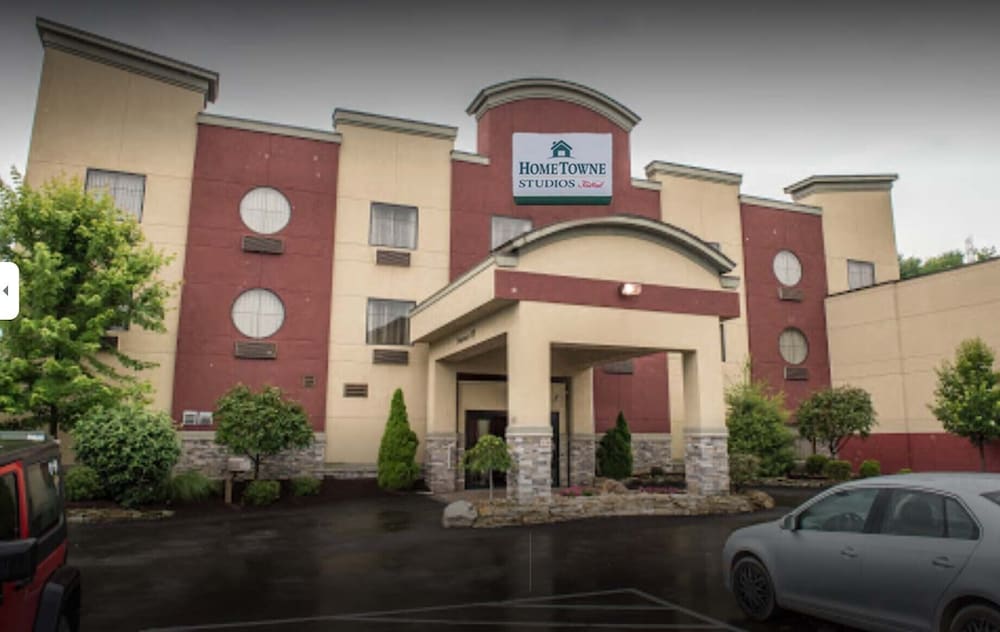 HomeTowne Studios & Suites Washington - thumb 6