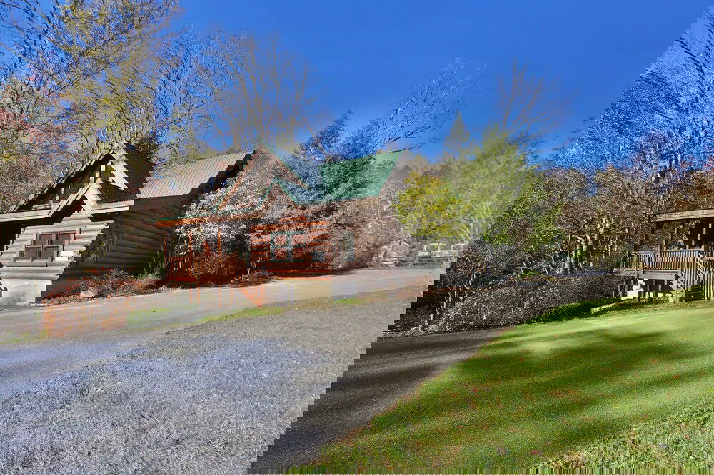 Southern Hospitality - Two Bedroom Cabin - thumb 0