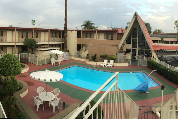 Willow Tree Lodge - thumb 4