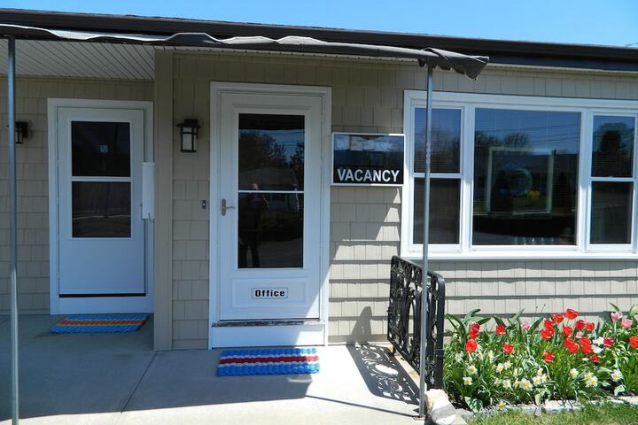 Sleepy Time Motel - thumb 1