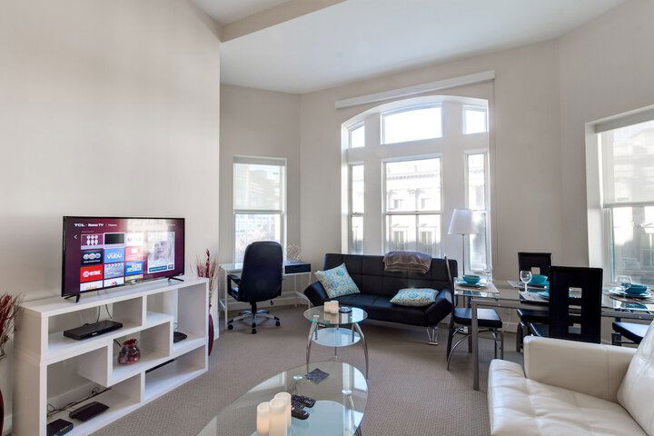 Heaven On Washington - Center Of City - thumb 4