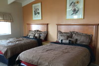 Pelican Inn and Suites