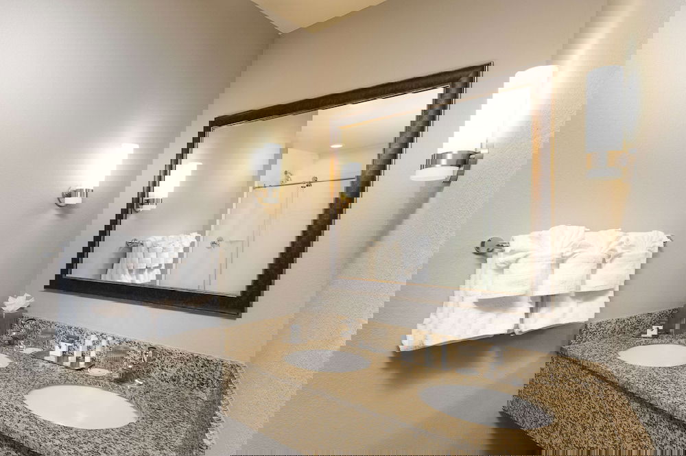 DoubleTree By Hilton West Palm Beach Airport - thumb 4