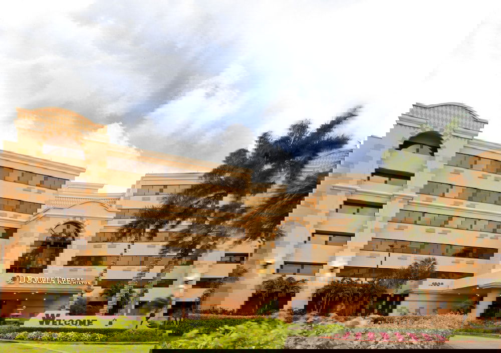 DoubleTree By Hilton West Palm Beach Airport - thumb 0