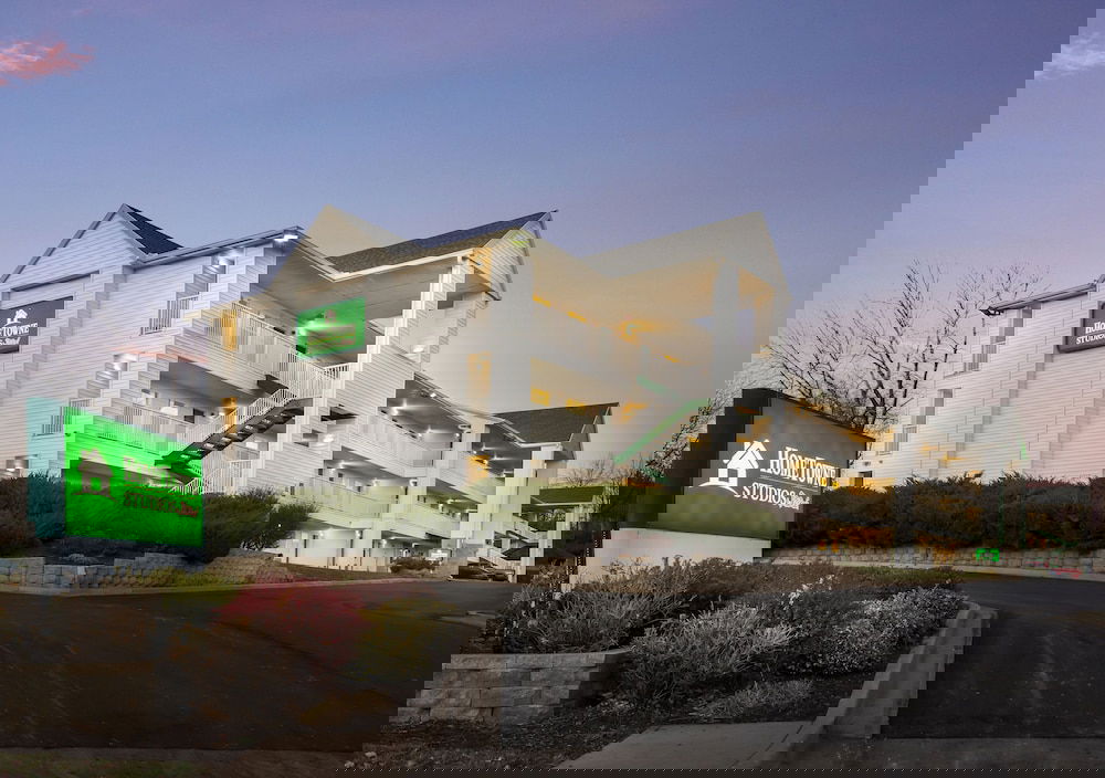 HomeTowne Studios By Red Roof Kansas City - Independence, MO - thumb 5