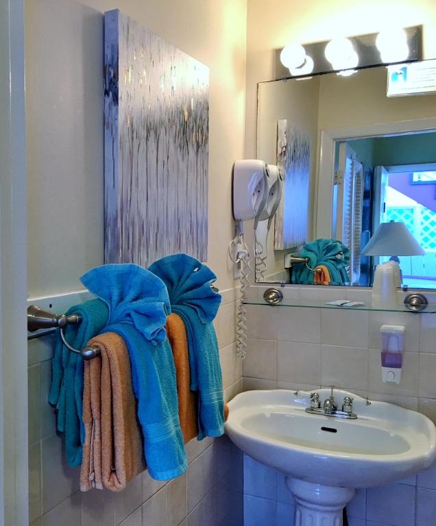 Caribbean House No Resort Fees - thumb 4