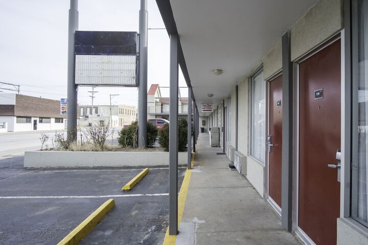 OYO Hotel Hutchinson KS West 4th Ave - thumb 2