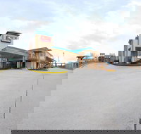 Rodeway Inn & Suites - Accommodation Los Angeles