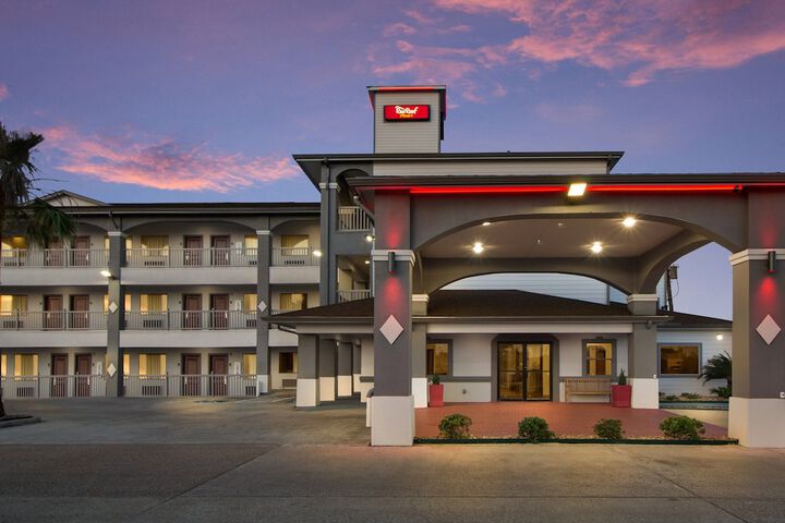 Red Roof Inn Plus+ Galveston - Beachfront - thumb 5