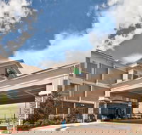 Holiday Inn Express Ada an IHG Hotel - Accommodation Los Angeles