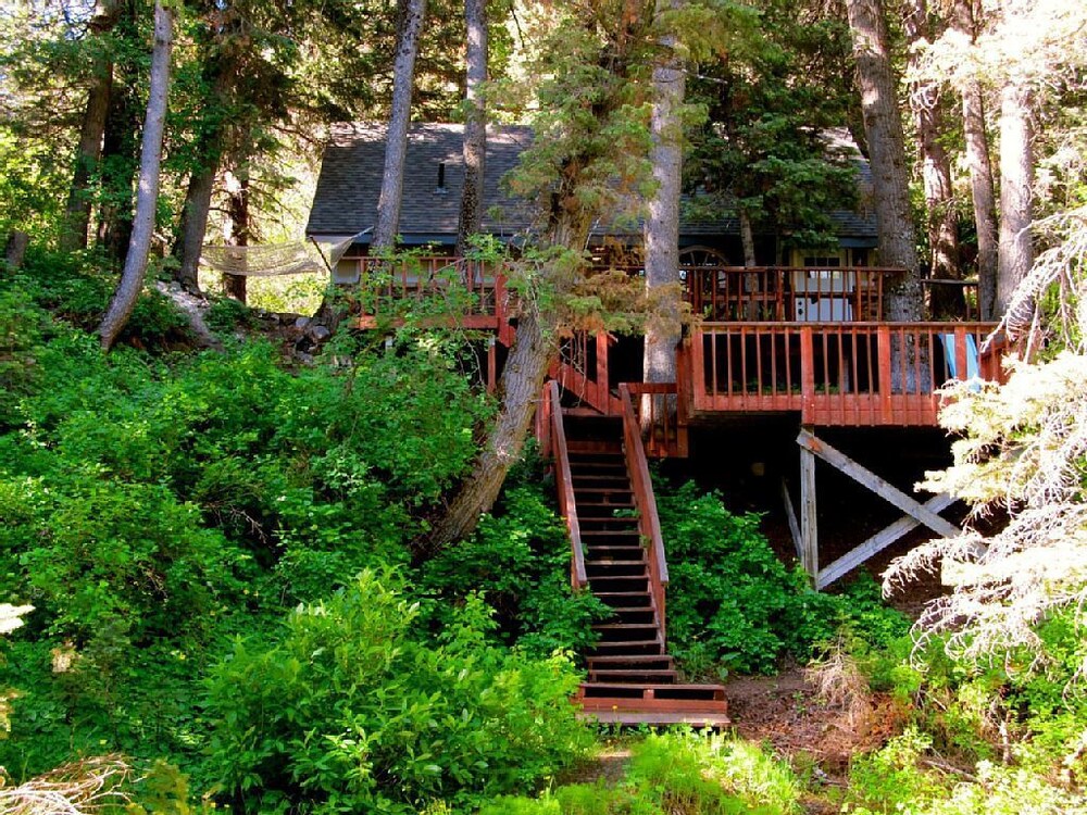 Hideaway Above The Stream - thumb 0