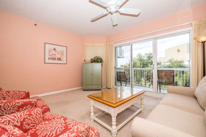 Barrington Court 417 One Bedroom Condo - thumb 3