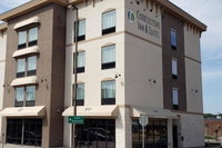 Cobblestone Inn  Suites at UW Stout Downtown Menomonie