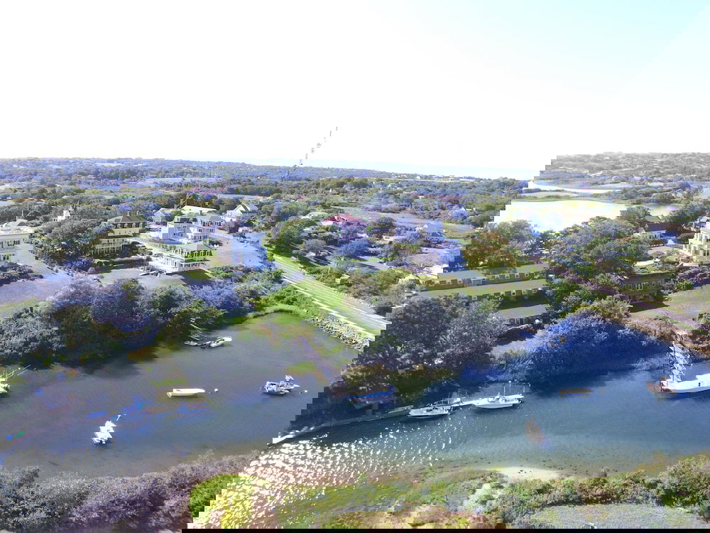 Payne's Harbor View Inn - thumb 2