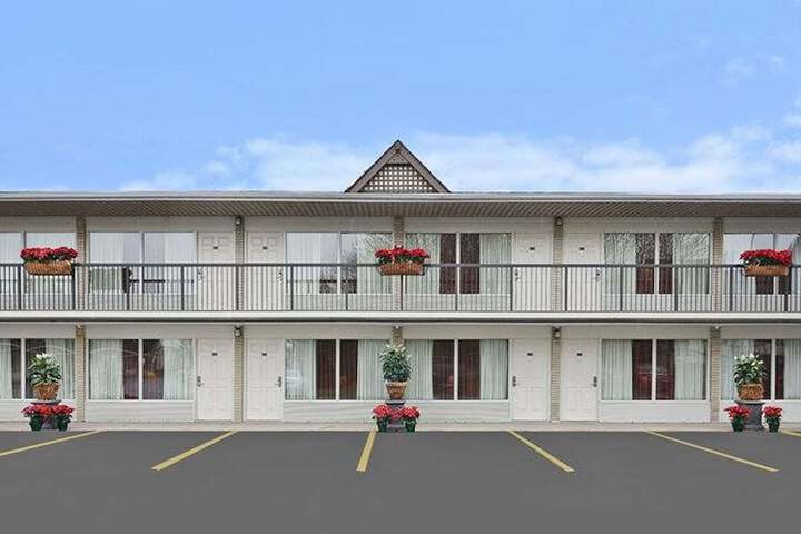 Magnuson Hotel Birch Run - thumb 3