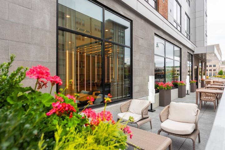 AC Hotel By Marriott Worcester - thumb 3