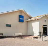 Travelodge by Wyndham Guernsey - Accommodation Los Angeles