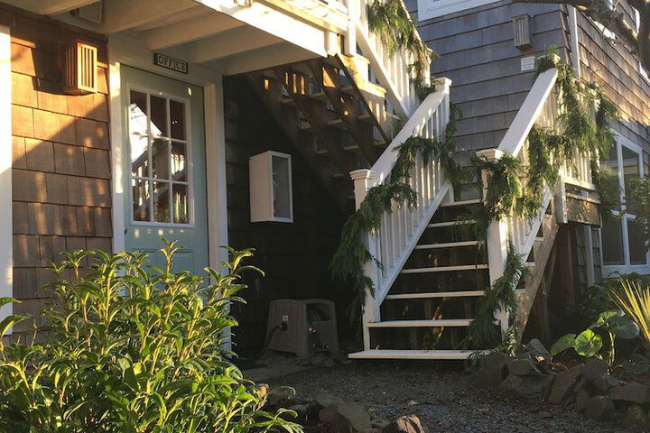 Inn At Arch Cape - thumb 5