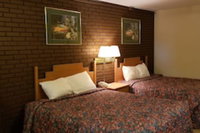 Americas Premier Inn