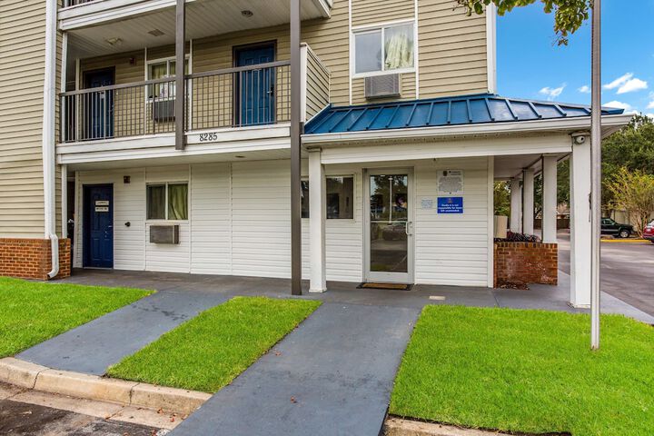 Motel 6 Jacksonville, FL - South - thumb 1