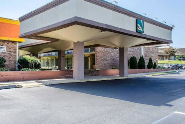 Quality Inn & Suites - thumb 5