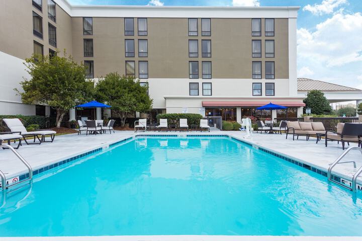 Holiday Inn Express Hotel & Suites Wilmington-University Ctr, An IHG Hotel - thumb 2