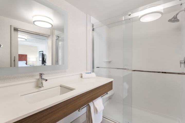 Holiday Inn Express Hotel & Suites Wilmington-University Ctr, An IHG Hotel - thumb 7