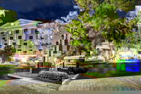 Holiday Inn Express  Suites Kendall an IHG Hotel