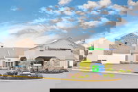 Holiday Inn Express Hotel  Suites Pittsburgh Airport an IHG Hotel