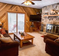 Snow Diggs - Accommodation Los Angeles