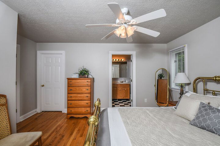 Take A Break 3 Bedroom House - thumb 1