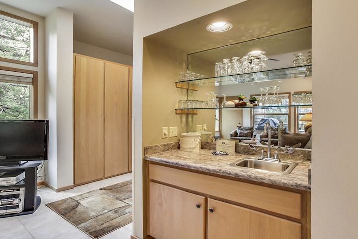 ZRidge Condo 06 - thumb 3