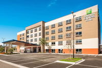 Holiday Inn Express  Suites Jacksonville - Town Center an IHG Hotel