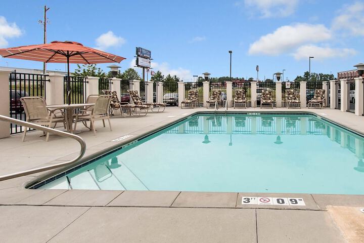 Comfort Suites Cullman I-65 Exit 310 - thumb 4