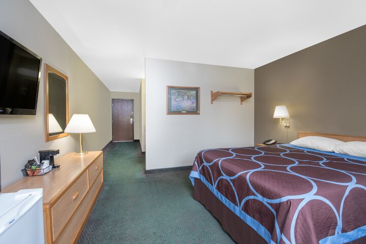 Northwoods Inn & Suites - thumb 7