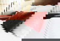 Riverbend_townhouse_02_studio - thumb 0