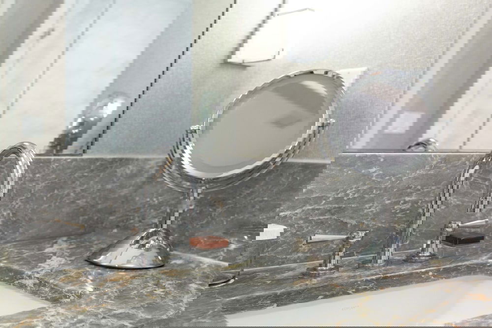 Beachfront Condo With Large Balcony - thumb 6