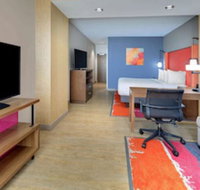 La Quinta Inn  Suites by Wyndham Lakeway - Accommodation Los Angeles