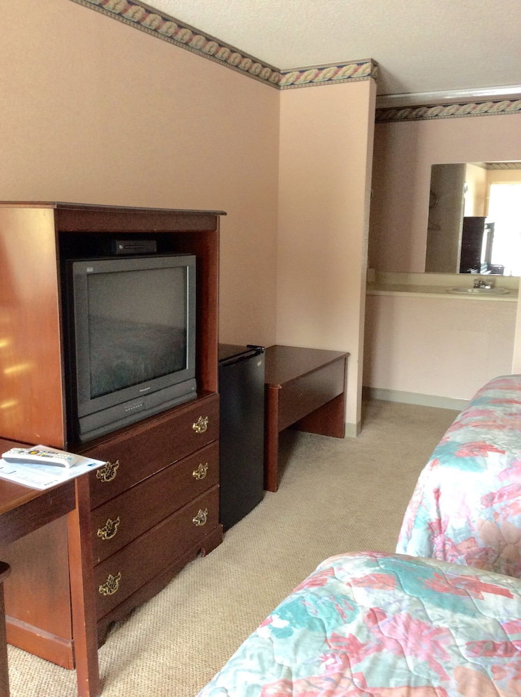 Budget Inn - thumb 5