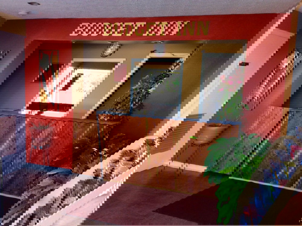 Budget Inn - thumb 0