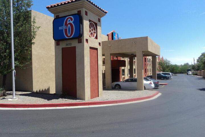 Econo Lodge - thumb 2