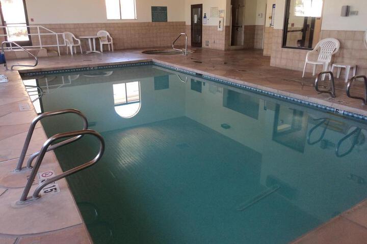 Econo Lodge - thumb 6