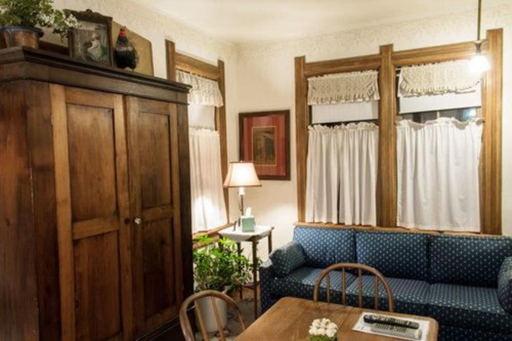 The Stagecoach Inn Bed & Breakfast And Five20 Social Stop - thumb 6