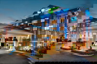 Holiday Inn Express Hotel  Suites Warwick-Providence Arpt an IHG Hotel