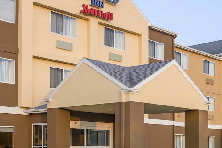 Fairfield Inn & Suites Holland - thumb 1