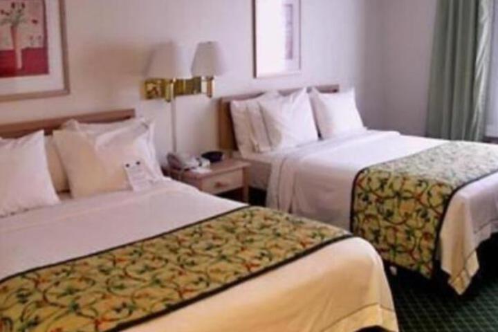 Comfort Inn & Suites - thumb 2