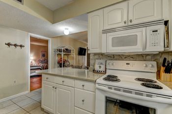 Chateau La Mer - thumb 6