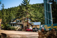 Romantic RiverSong Inn