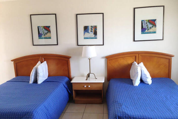 Beach Plaza Hotel 3 Palms - thumb 0